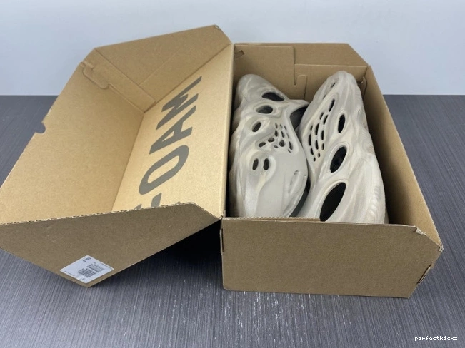 Adidas Stone Yeezy GX4472 Sage Foam RNNR 0723